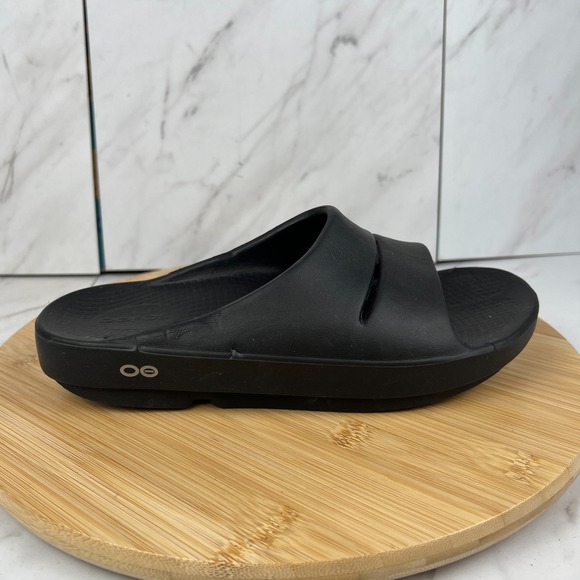 OOFOS Shoes - OOfos OOahh Recovery Slide Womens Size 9 Black Rubber Slip On Slides Sandals
